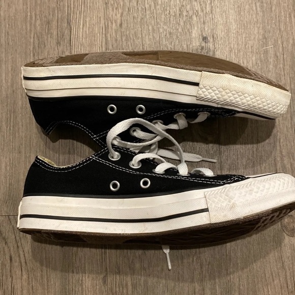 Converse - Picture 3 of 5